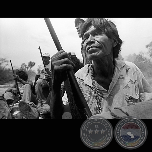 INDGENAS DEL PARAGUAY - Fotografa en blanco y negro de Juan Britos