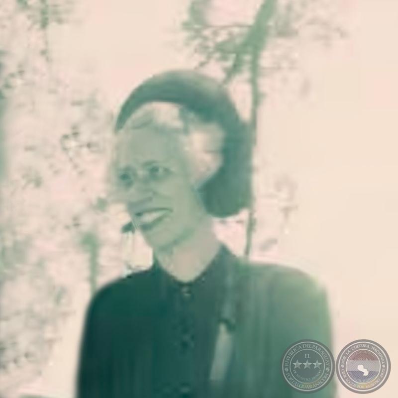 Ofelia Echagüe Vera (+)