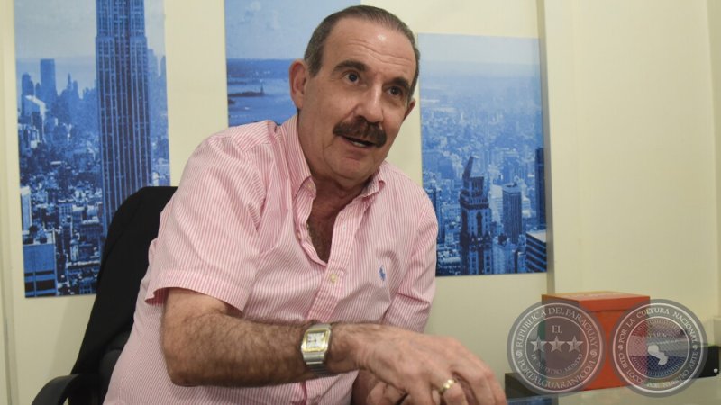 El 7 de agosto de 1948. Nace en Asunción, Arturo Máximo Rubín, periodista y relator deportivo.