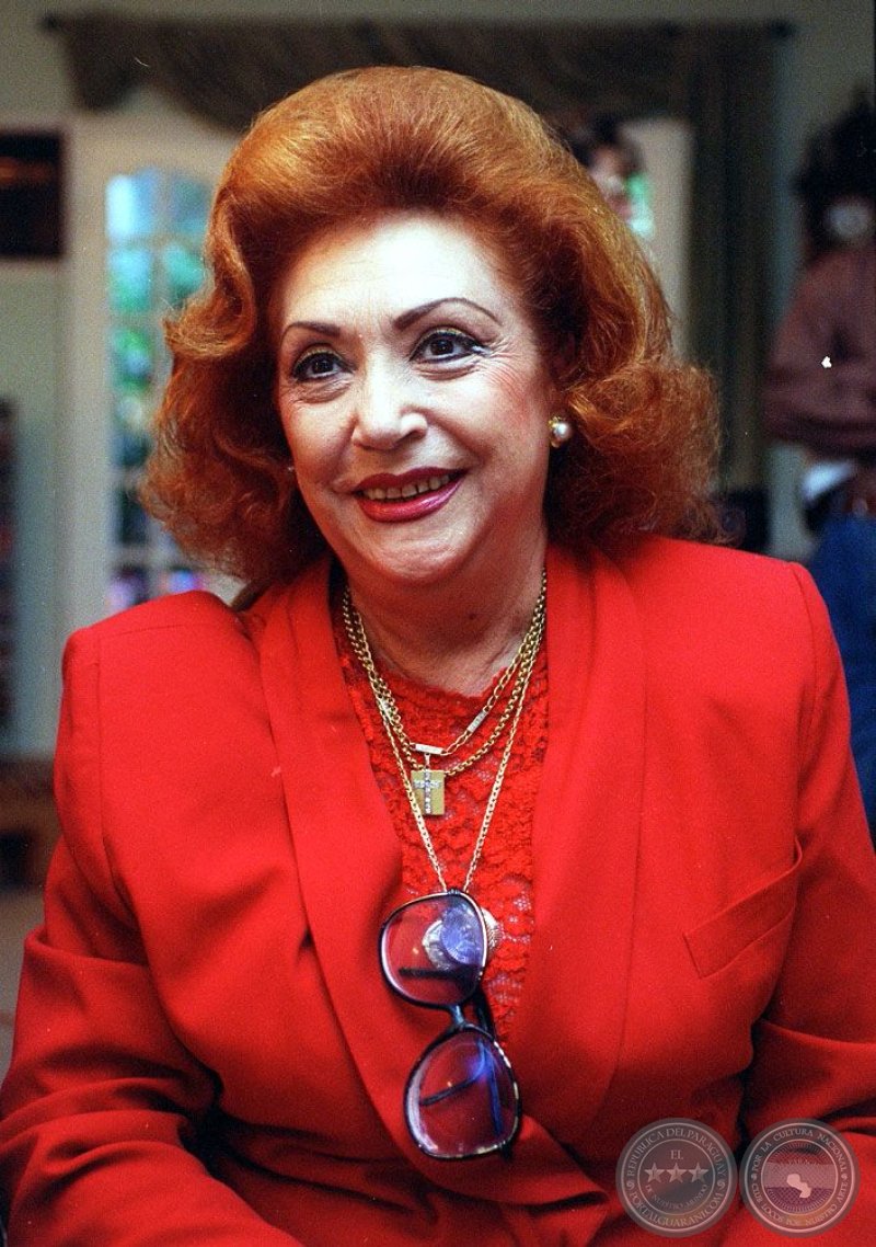 El 30 de agosto de 1940. Nace en Sevilla, España, Carmen Santana (Carmen González Caballero de las Navas), artista y esposa del cantante Luis Alberto del Paraná.