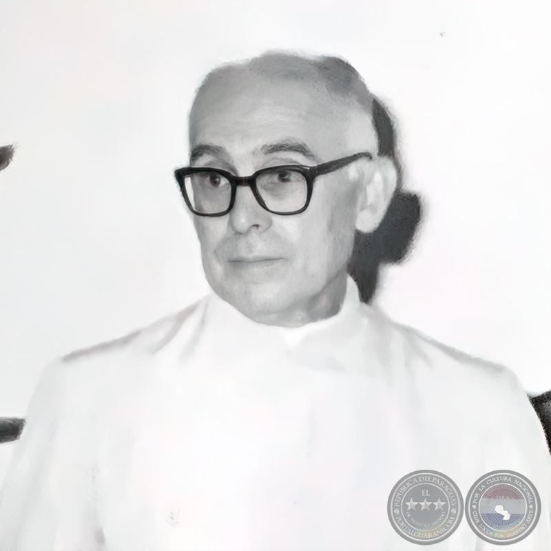 AGUSTÍN  BLUJAKI (+)