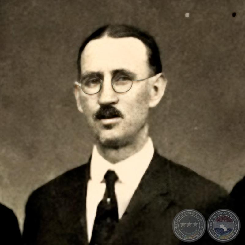 HÉCTOR  L.  BARRIOS (+)