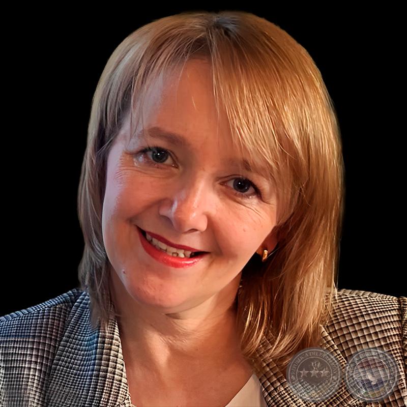 SOFÍA VALENZUELA SLOWINSKI