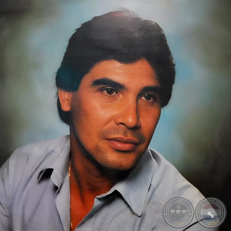 VÍCTOR HUGO DOMÍNGUEZ