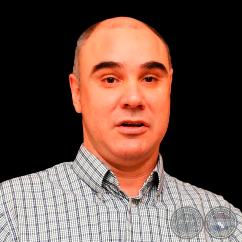 ENRIQUE JAVIER