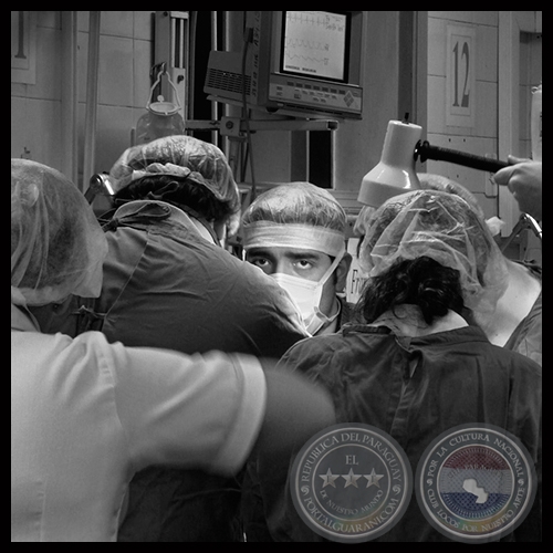CLÍNICAS, 2008 - Fotografía digital TERESITA NOEMI&#769; GONZA&#769;LEZ