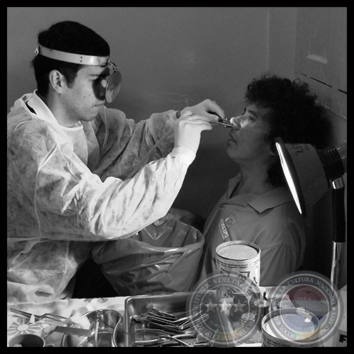 CLÍNICAS, 2008 - Fotografía digital TERESITA NOEMI&#769; GONZA&#769;LEZ