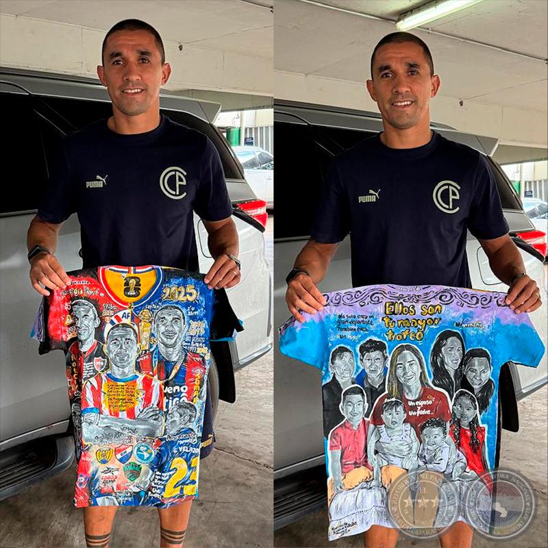 Camiseta para Gustavo Velázquez - Obra de Ignacio Adolfo Villalba Denis