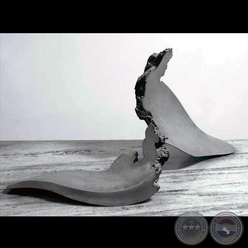 ALAS DE GAVIOTA ROTA,1980 - Escultura de HERMANN GUGGIARI