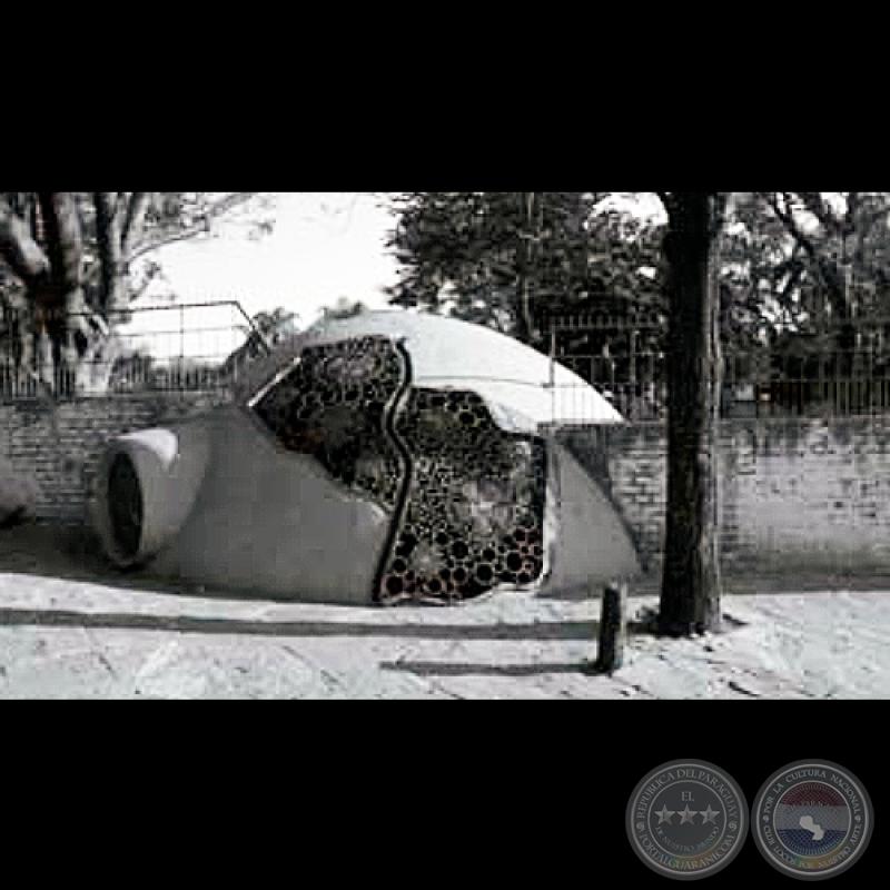 ORATORIO DE LA VIRGEN DEL ROSARIO, 1972 - Obra de HERMANN GUGGIARI