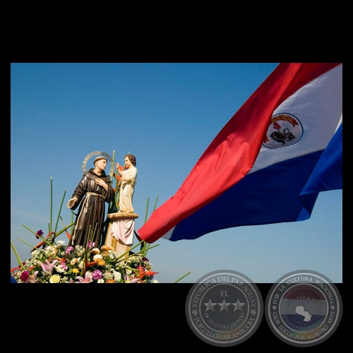 BANDERA Y SAN ANTONIO - Fotografía de FERNANDO ALLEN