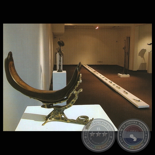 EL OMBLIGO DEL MUNDO, 2005 - Escultura de ÁNGEL YEGROS