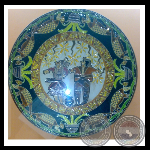 MOTIVOS PARAGUAYOS (Cerámica de JULIÁN DE LA HERRERÍA)