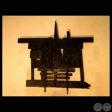 TATA RIRE - DESPUÉS DEL FUEGO, 2011 (Instalación de ENRIQUE ESPÍNOLA)