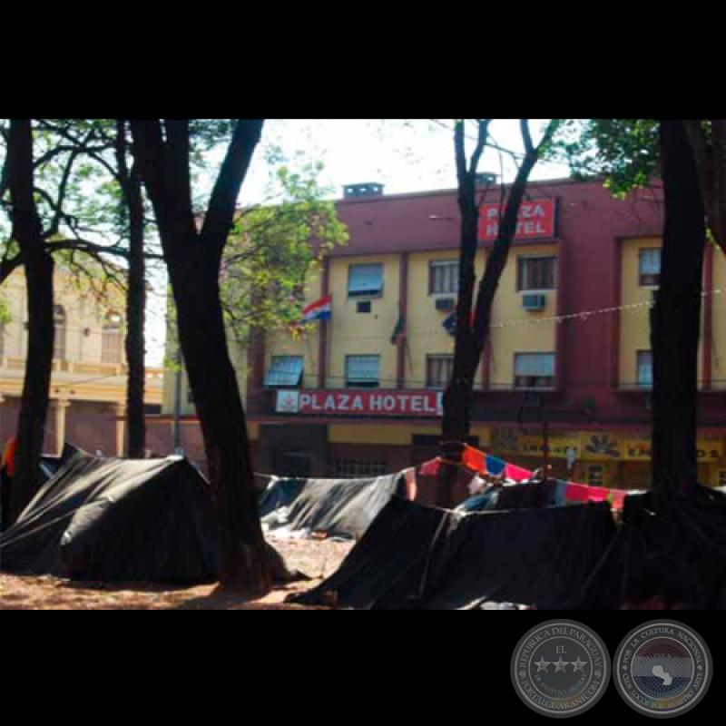 TESAPÉ (Del libro) - Fotografía (CAPÍTULO III: Después del saqueo a la plaza / Una lección de higiene / En memoria de Víctor Achucarro)