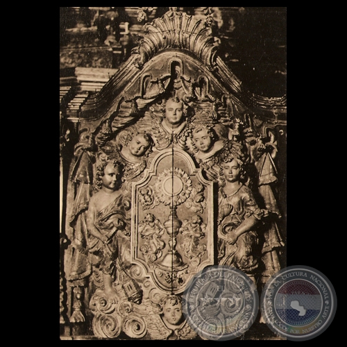 ESCULTURA JESUÍTICA - IGLESIA DE YAGUARÓN - PARAGUAY 