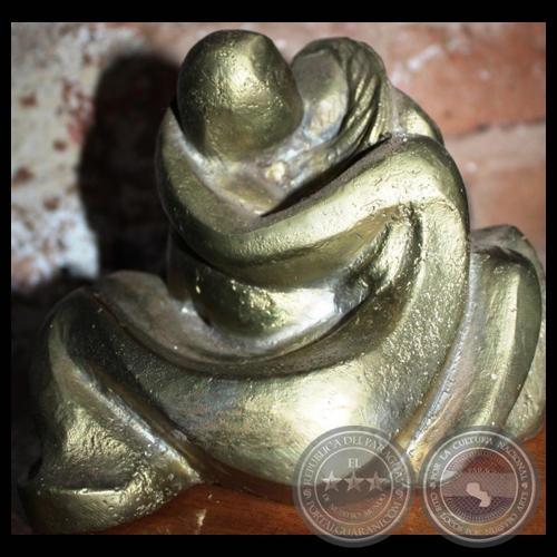 EL BESO - Escultura de HUGO POLETTI