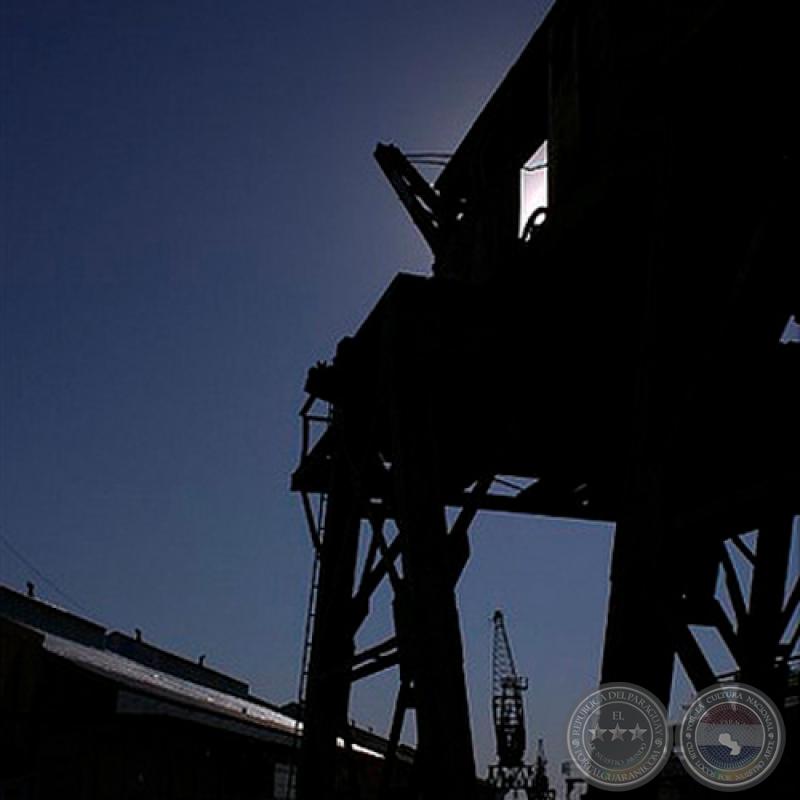 SILUETA DEL PUERTO DE ASUNCIÓN - Fotografía de JOSÉ EDUARDO AYALA