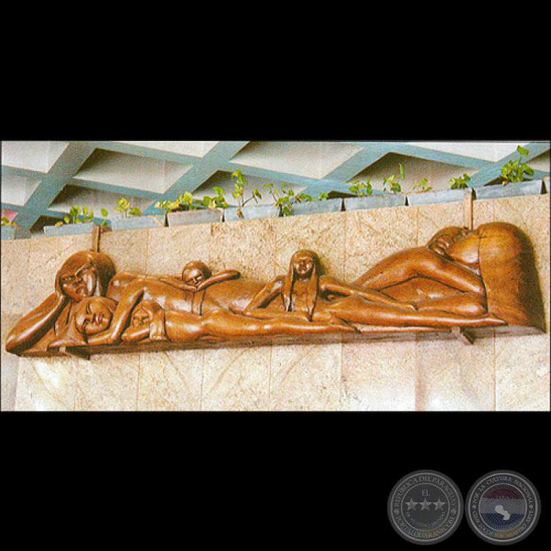 FAMILIA ABORIGEN, 1975 - Obra de JOSÉ LATERZA PARODI