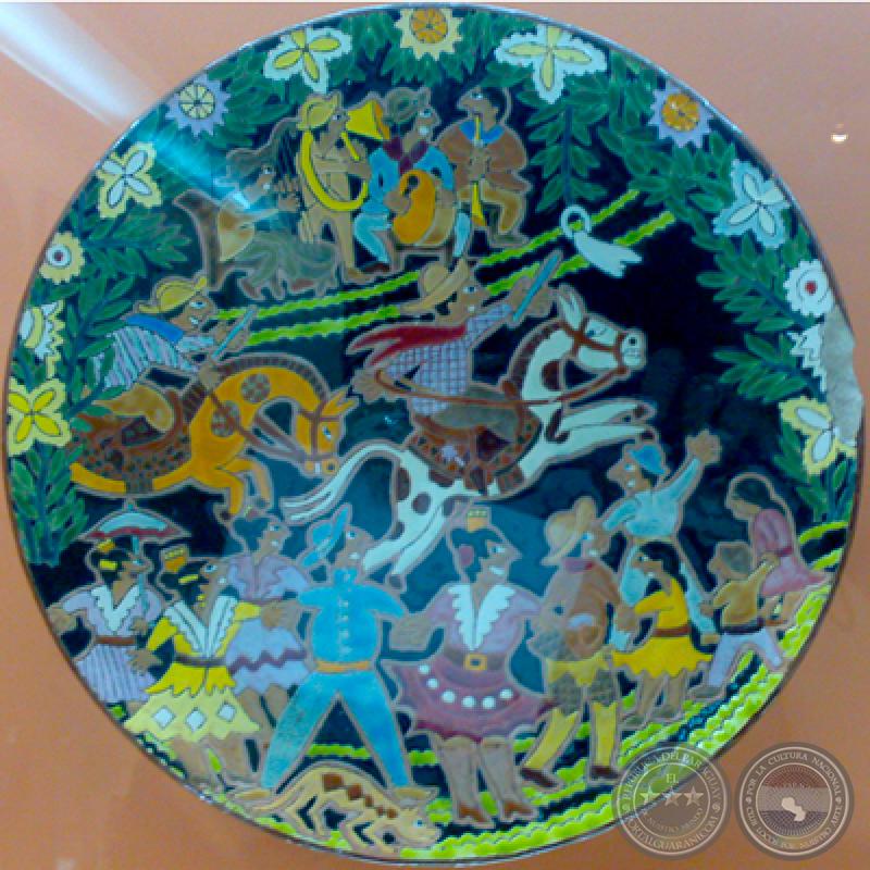 PLATO DE CERÁMICA - Obra de JULIÁN DE LA HERRERÍA