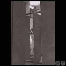 PUERTAS INÚTILES, 1967 - Ambientación de LAURA MÁRQUEZ