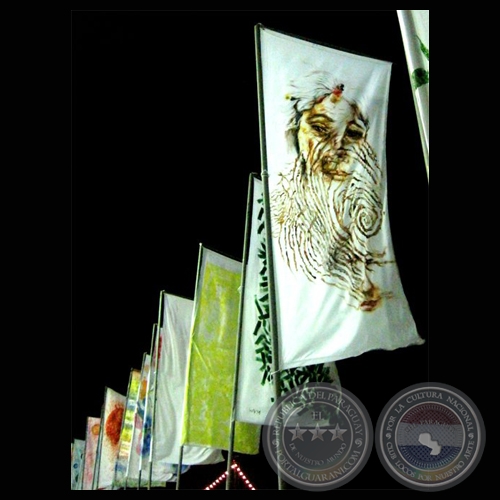 BANDERAS DEL BICENTENARIO, 2011 (Obra de MARÍA GLORIA ECHAURI)