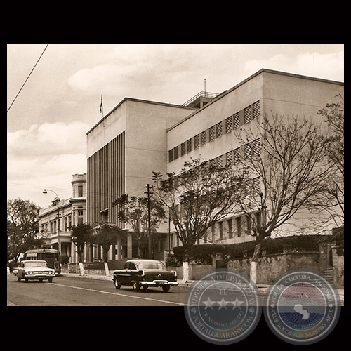 MINISTERIO DE DEFENSA - ASUNCIÓN - PARAGUAY - Foto de CLAUS HENNING