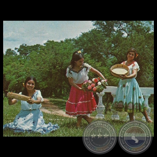 DANZA FOLKLRICA - PARAGUAY - Foto de CLAUS HENNING