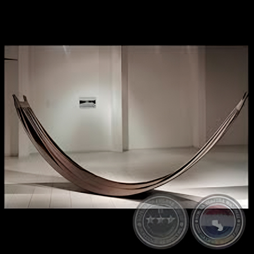 PUENTE KYHA - VESTIDO DE AO PO'I, 2013 - Instalación de CLAUDIA CASARINO