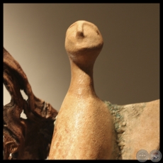 SERIE GUÍAS - Escultura de BEATRIZ COLOMBO