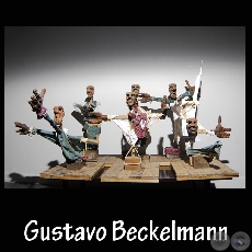 EXPRESIVO SILENCIO - 12 (NO) SANTOS DE VESTIR, 2009 - Esculturas de GUSTAVO BECKELMANN 