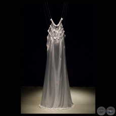 PYNANDI, 2010 (NI DIOSA, NI PUTA, NI REINA) - Obra de CLAUDIA CASARINO