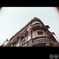 LAS ESQUINAS DE ASUNCIÓN (Serie) - Fotografía de Mario Franco