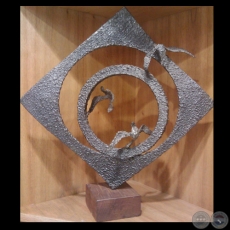 ESCULTURA DE HIERRO - Obra de HUGO PISTILLI