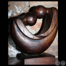 FAMILIA PENSANTE - Escultura de HUGO POLETTI