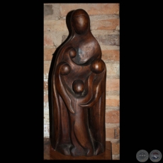 LA FAMILIA INTEGRADA POR LA MADRE Y SUS CUATRO HIJO - Escultura de HUGO POLETTI