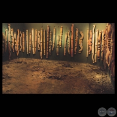 PARAGUAY, LA INOCENCIA RESENTIDA, 1993 - Instalación de MARITÉ ZALDÍVAR