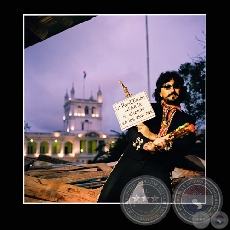 ENRIQUE COLLAR (Artista) - Fotografía de Javier Medina Verdolini