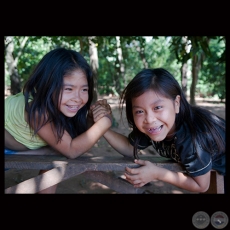 RETRATOS DE LOS ACHÉ, 2012 - Fotografías de FRANCENE KEERY PLANAS