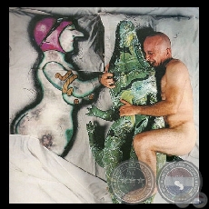 LOS DURMIENTES II, 1999 - Fotografía instalación de RICARDO MIGLIORISI