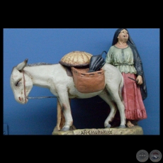 AÑEMUPARIRÉ - Estatuilla de barro cocido de SERAFIN MARSAL