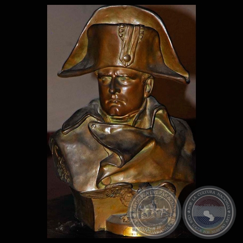 NAPOLEÓN BONAPARTE (Escultura de GRANGE COLOMBO)