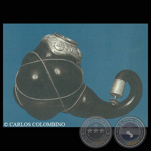 MATE MOLDEADO DE CALABAZA Y PLATA. SIGLO XIX - COLECCIÓN FUNDACIÓN CARLOS COLOMBINO LAILLA