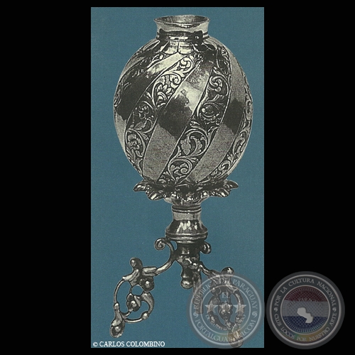 MATE DE PLATA CINCELADA Y REPUJADA. SIGLO XVIII - COLECCIÓN FUNDACIÓN CARLOS COLOMBINO LAILLA