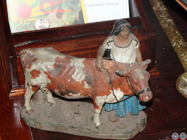LECHERERA - ESCULTURA DE SERAFÍN MARSAL
